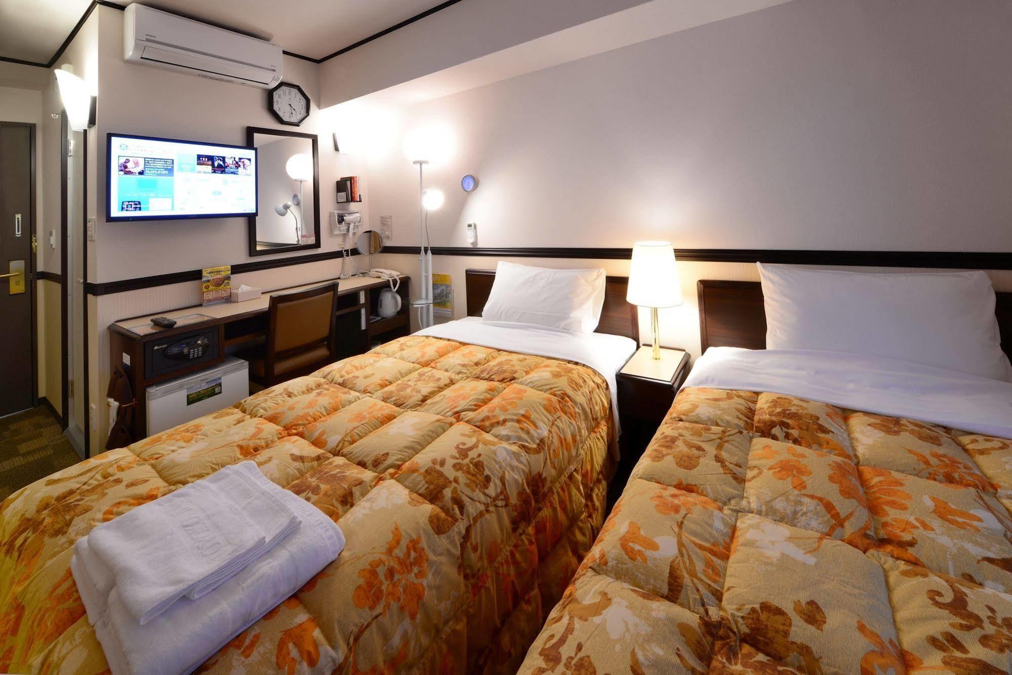 Toyoko Inn Fujisan Numazu Eki Kita Guchi No 2 Exterior photo